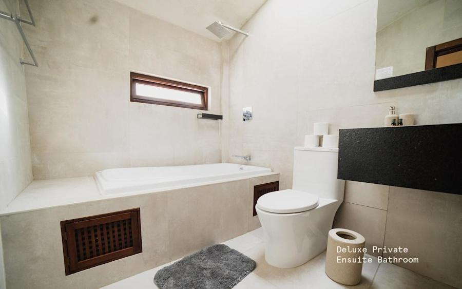Hostal Puerta Vieja *