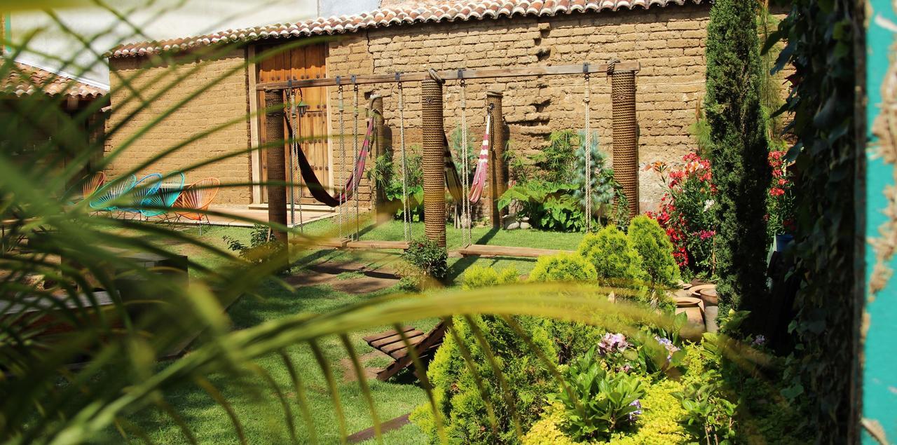 Puerta Vieja Hostal *